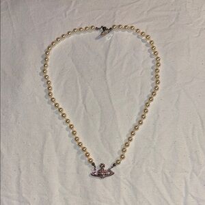 Vivienne Westwood Mini Bas Relief Pearl Choker - Sterling Silver - Nearly New